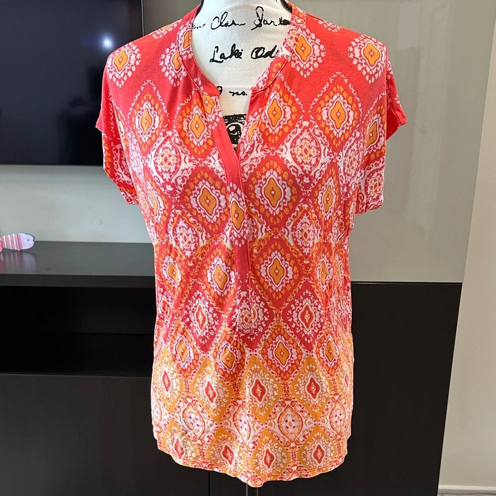 ⚠️Dana Buchman Red and Orange Patterned Blouse - Picture 3 of 8